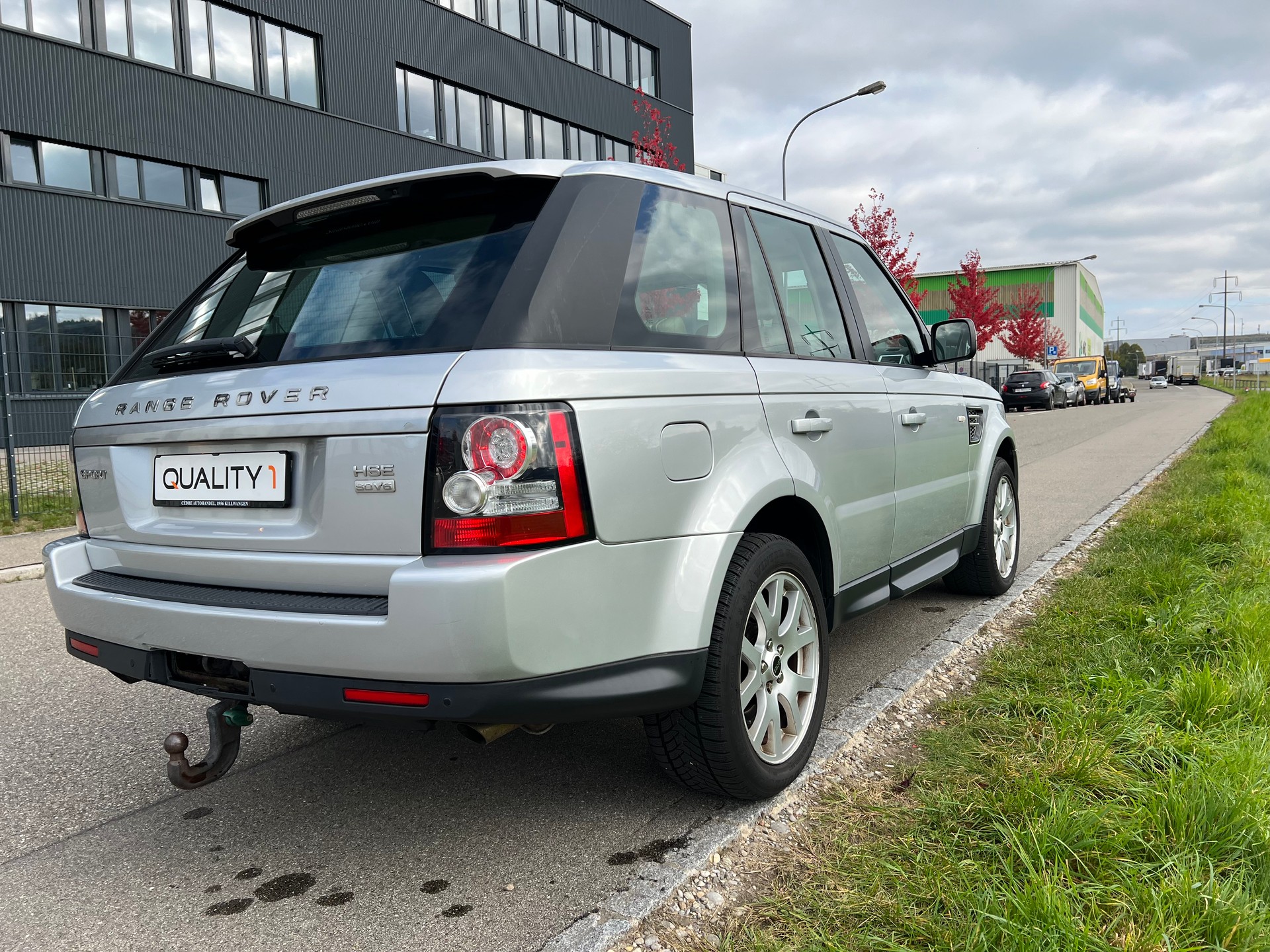 LAND ROVER Range Rover Sport 3.0 TDV6 HSE Automatic-image-11