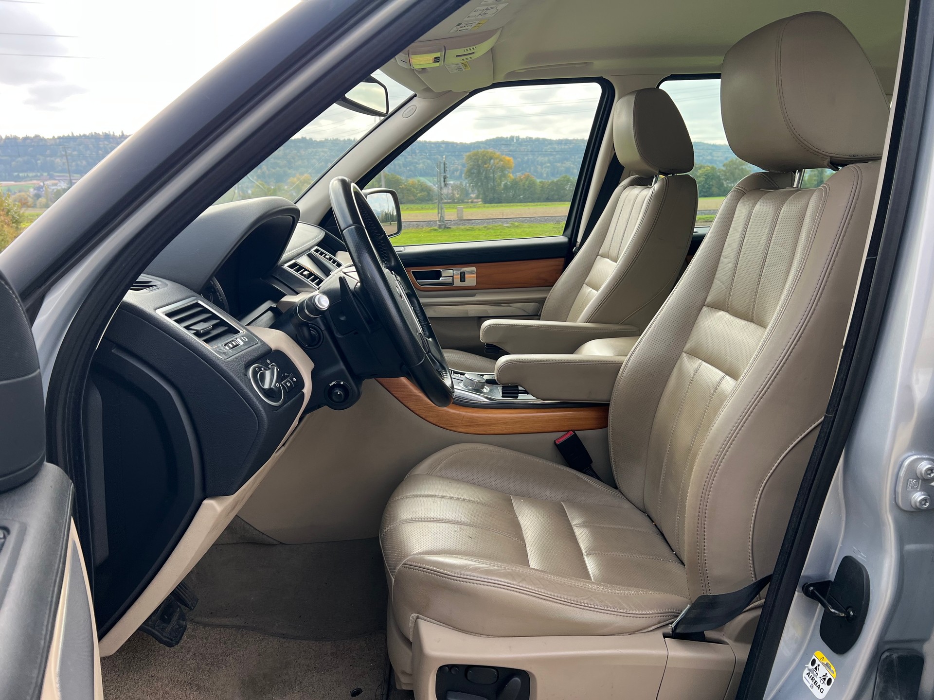 LAND ROVER Range Rover Sport 3.0 TDV6 HSE Automatic-image-24