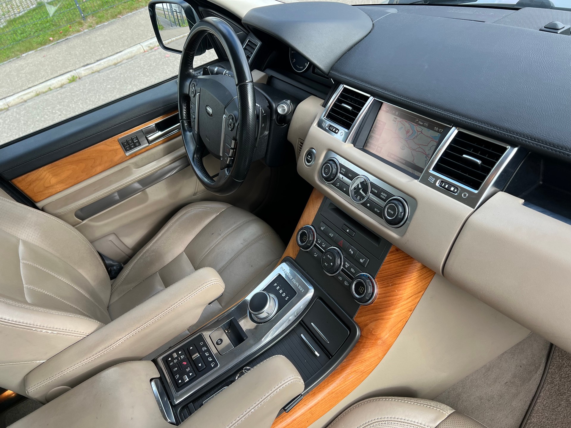LAND ROVER Range Rover Sport 3.0 TDV6 HSE Automatic-image-20