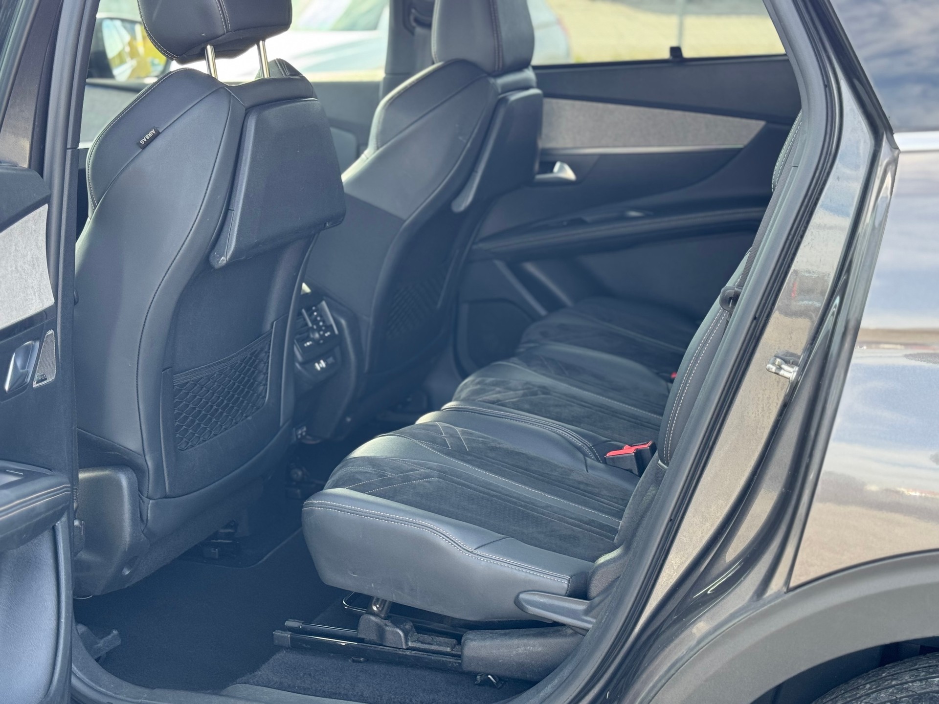 PEUGEOT 5008 1.5 BlueHDi GT EAT8-image-7