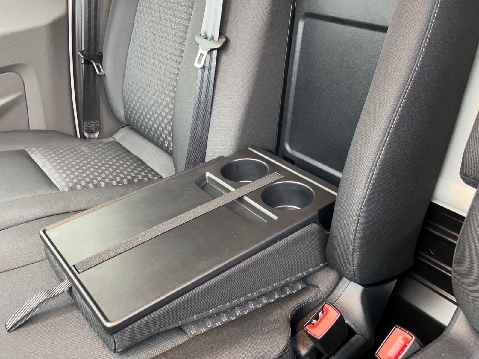 FORD E-Transit Van 390 L2H2 67kWh Trend-image-9