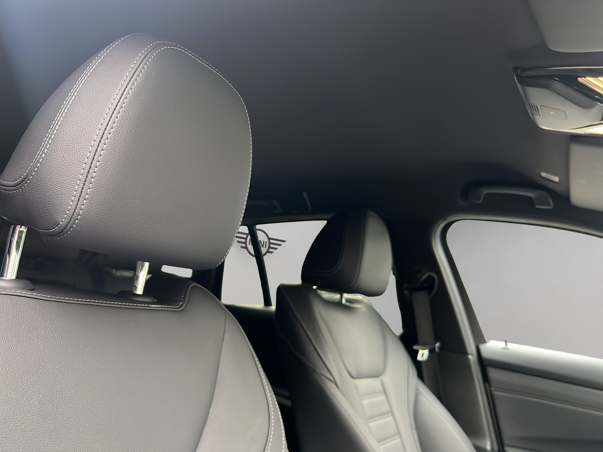 BMW 330e x DriveTouring Steptronic M Sport-image-20