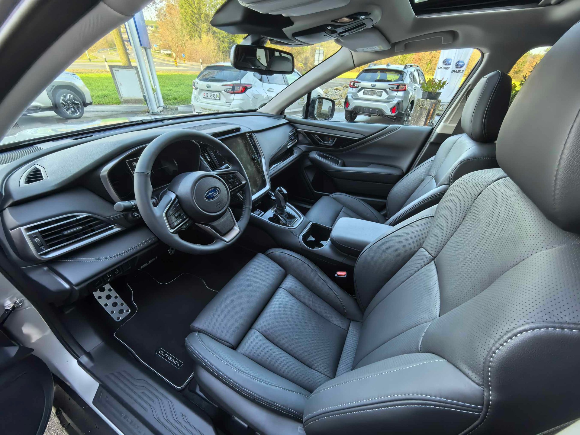 SUBARU Outback 2.5i Luxury AWD Lineartronic "Final Edition"-image-5