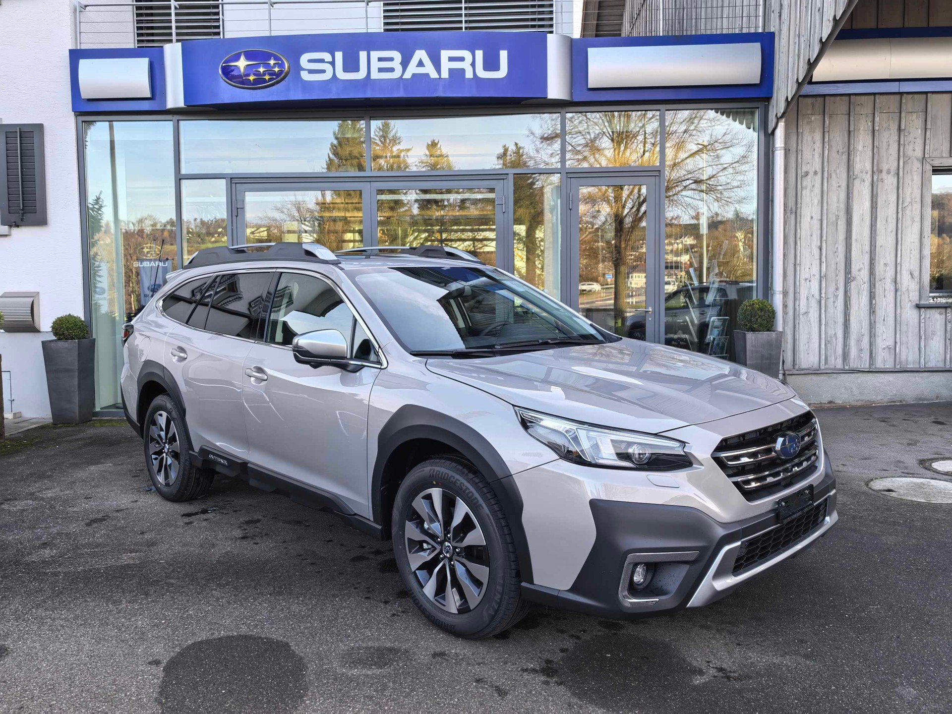 SUBARU Outback 2.5i Luxury AWD Lineartronic "Final Edition"-image-0