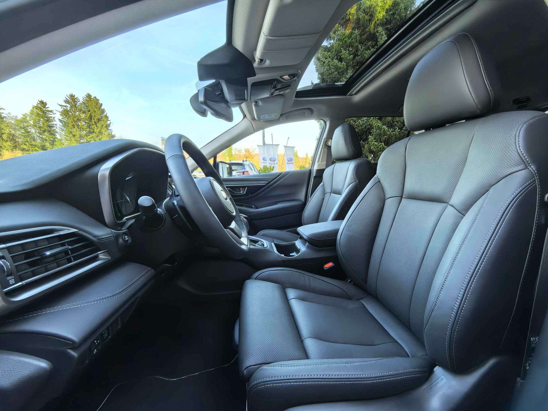 SUBARU Outback 2.5i Luxury AWD Lineartronic "Final Edition"-image-7