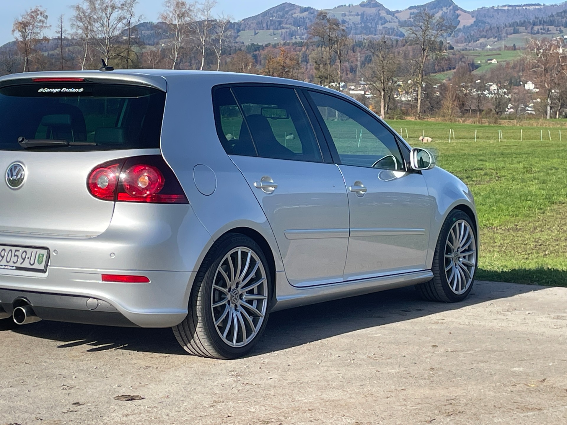 VW Golf V R32 4Motion-image-8