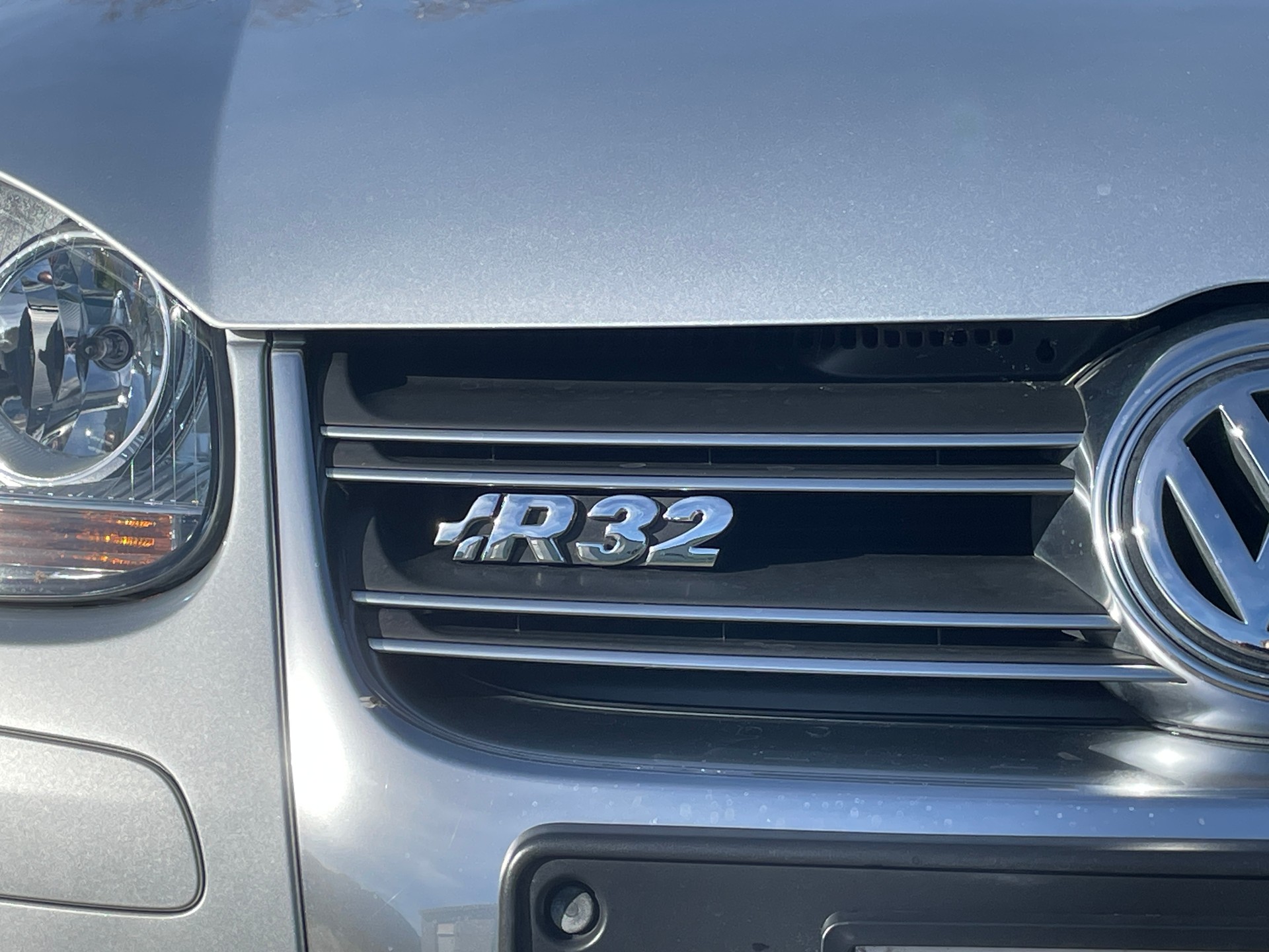 VW Golf V R32 4Motion-image-5