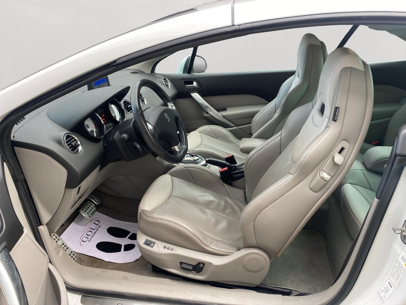 PEUGEOT 308 CC 1.6 16V Turbo Allure Automatic-image-6