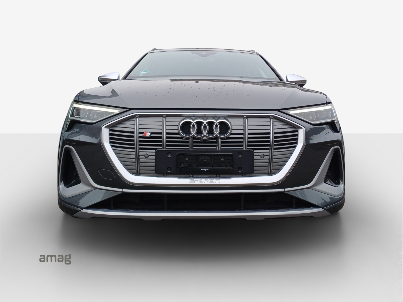 AUDI e-tron S quattro-image-7