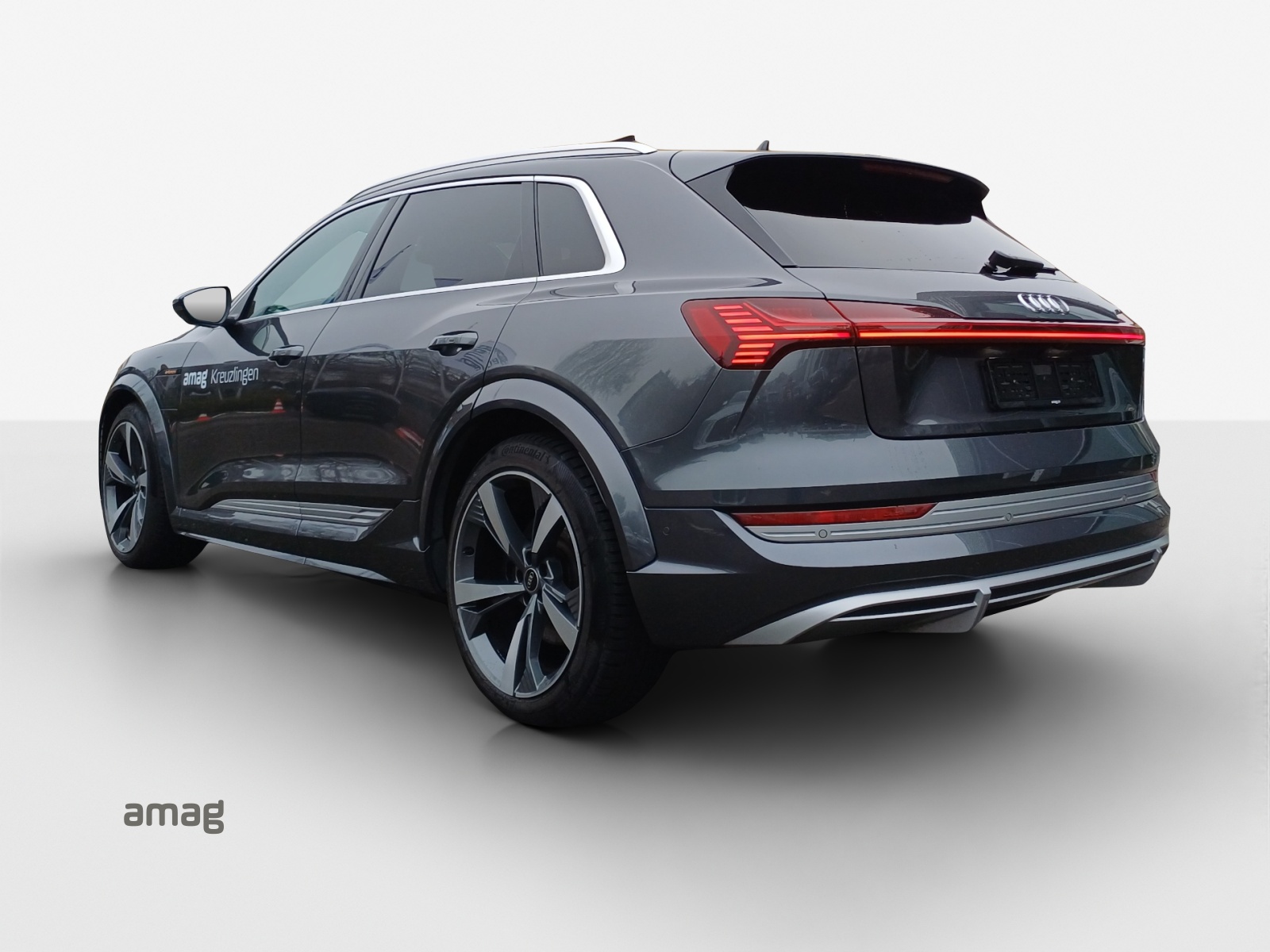 AUDI e-tron S quattro-image-2