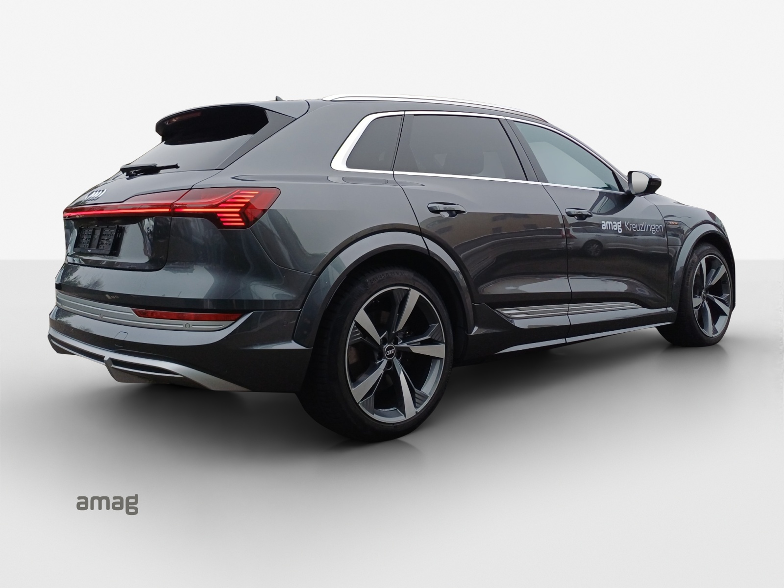 AUDI e-tron S quattro-image-5