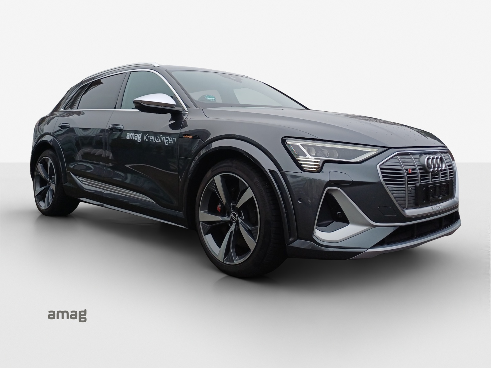 AUDI e-tron S quattro-image-6