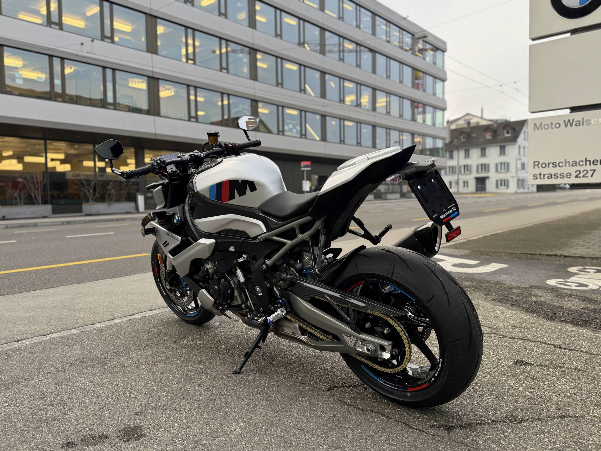 BMW M 1000 R ABS+DTC-showroom-element-2