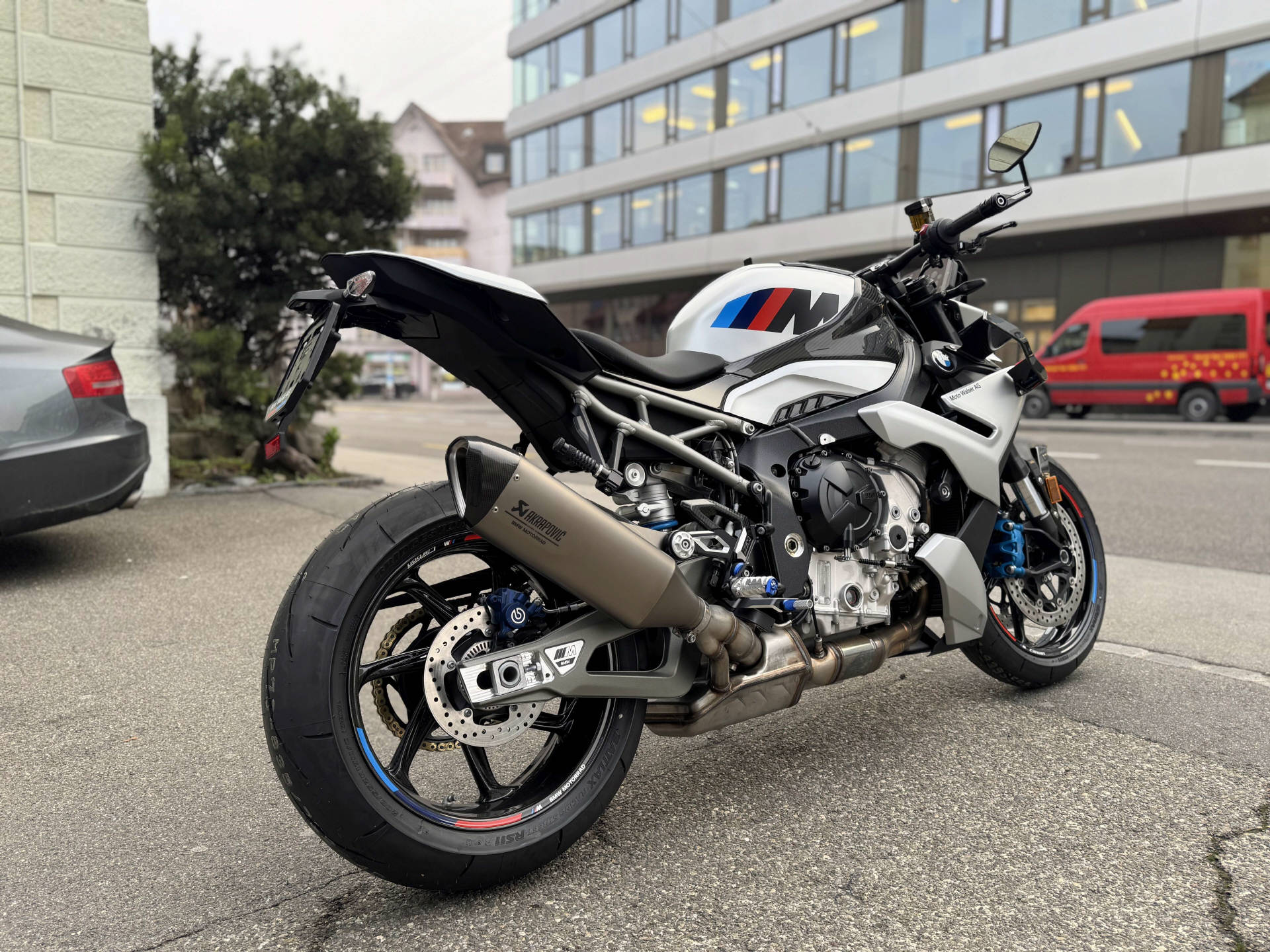 BMW M 1000 R ABS+DTC-showroom-element-3