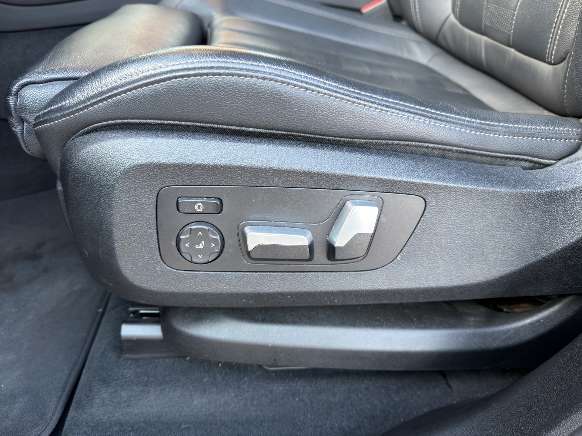 BMW X5 xDrive 30d xLine Steptronic-image-23