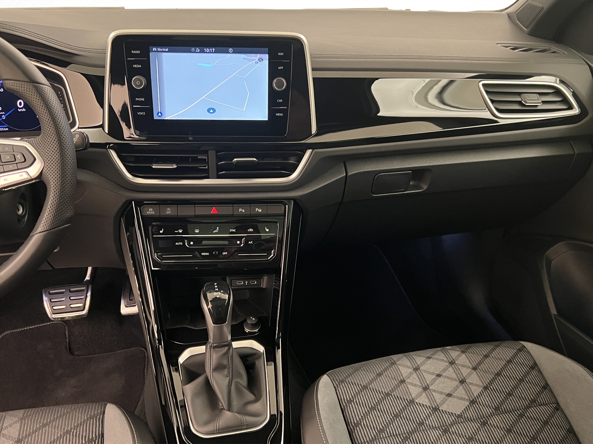 VW T-Roc 1.5 TSI R-Line DSG-image-6