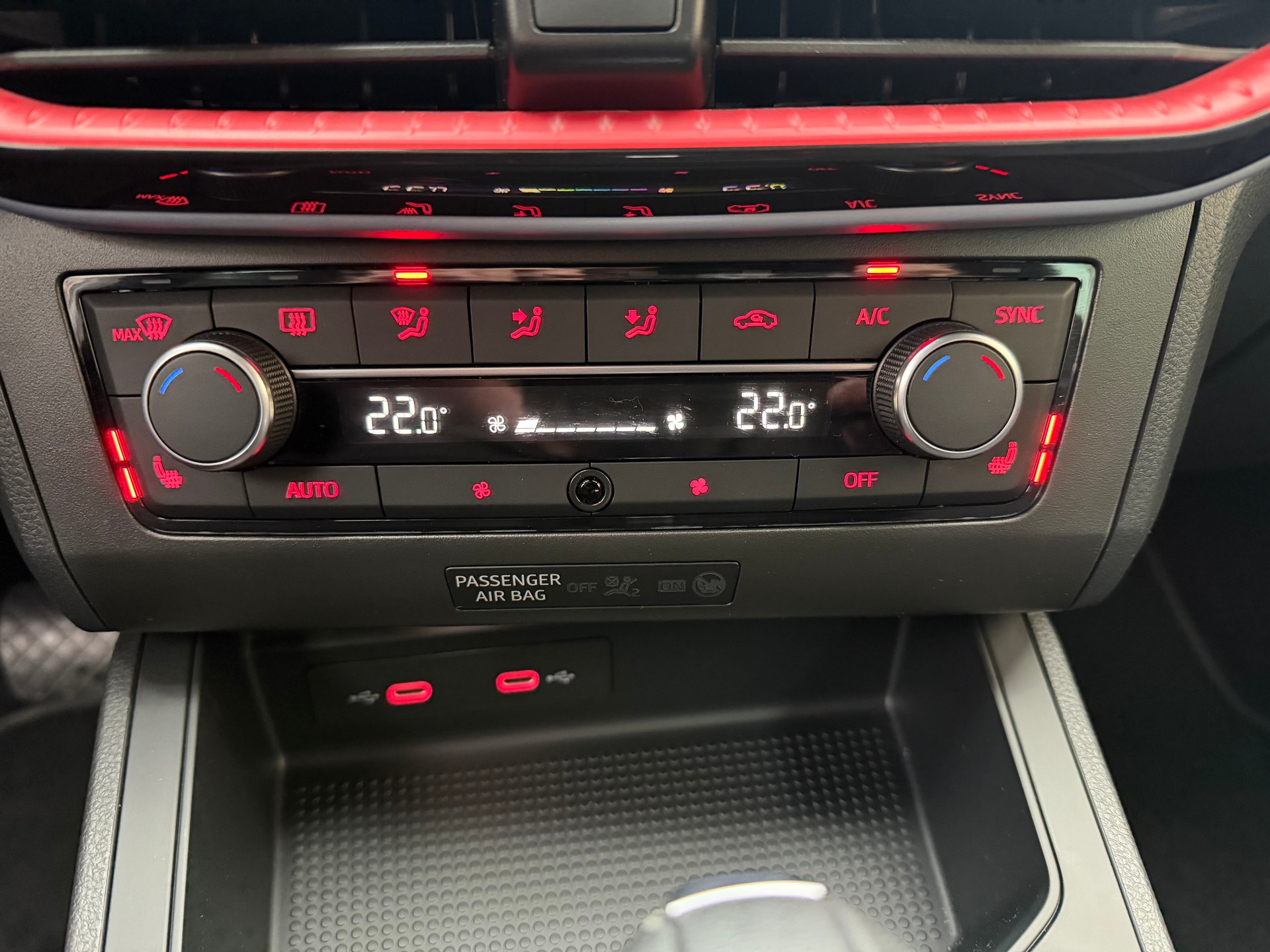 SEAT Ibiza 1.5 EcoTSI FR DSG-image-19