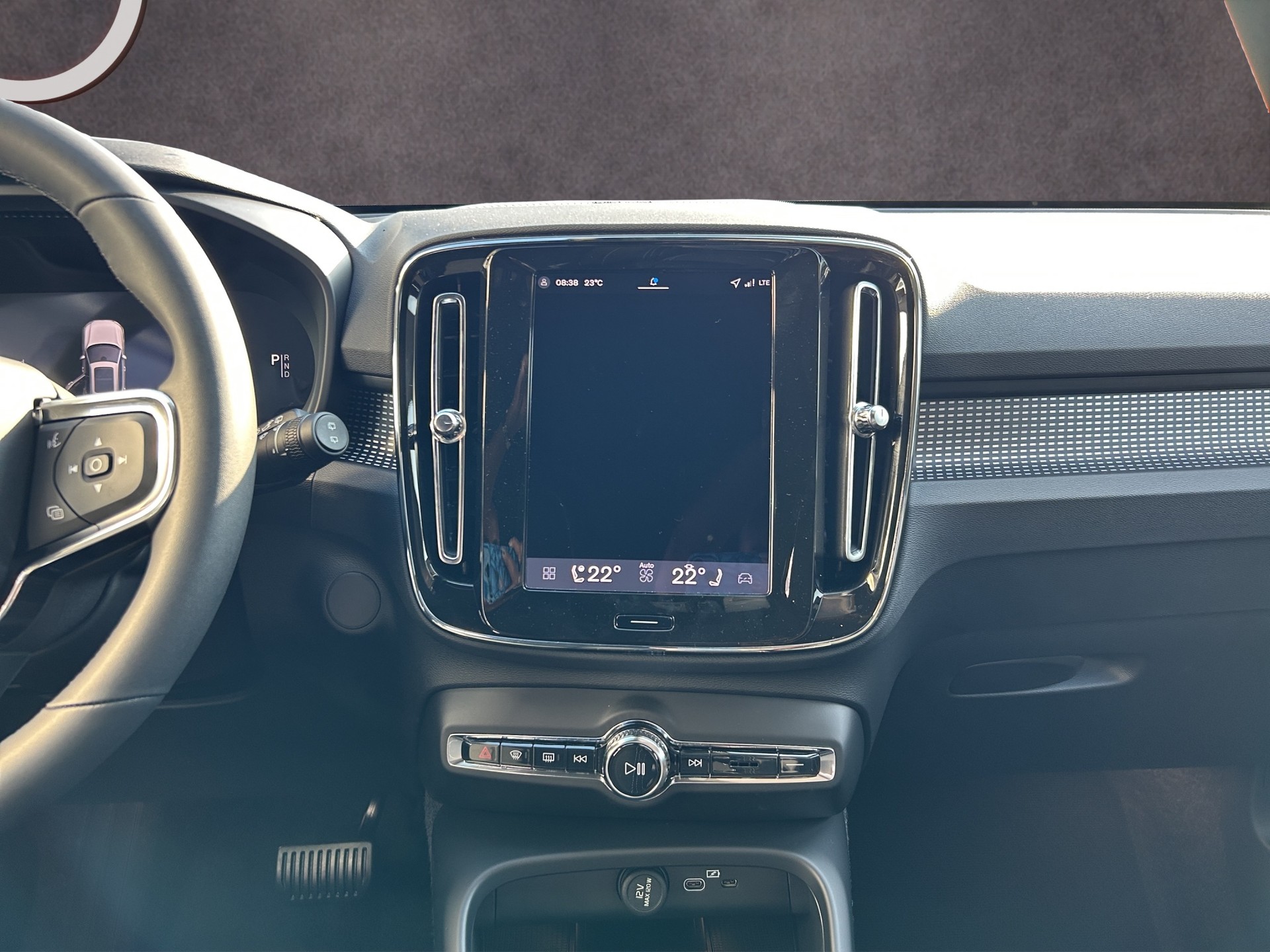 VOLVO EX40 Twin Performance Ultra AWD-image-16