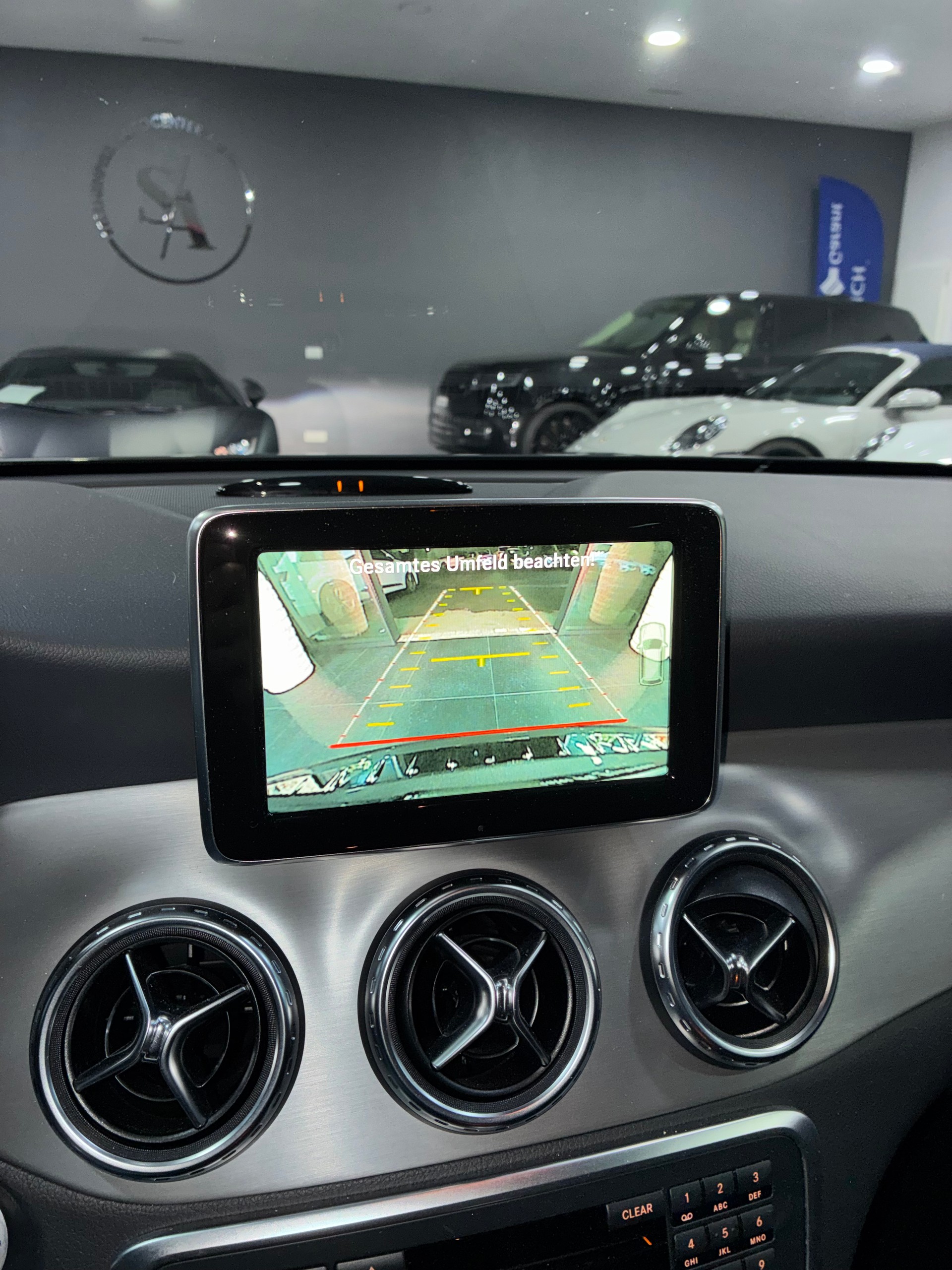MERCEDES-BENZ GLA 250 AMG Line 4Matic 7G-DCT-image-12
