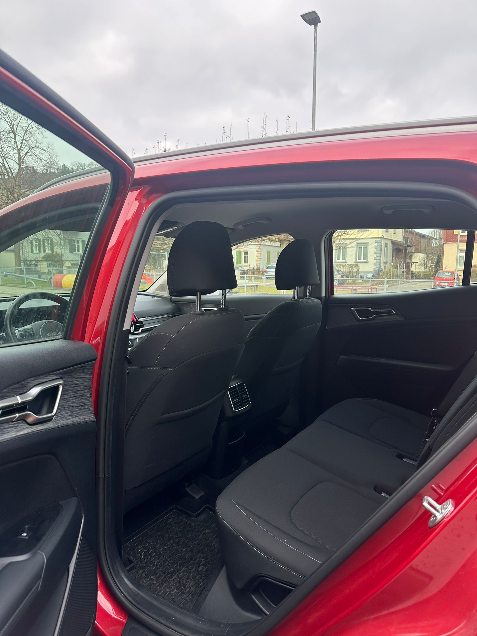 KIA Sportage 1.6T-GDi MHEV-image-6