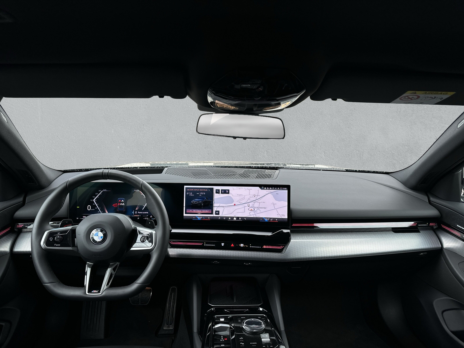 BMW 520d xDrive 48V Touring M Sport Steptronic-image-12