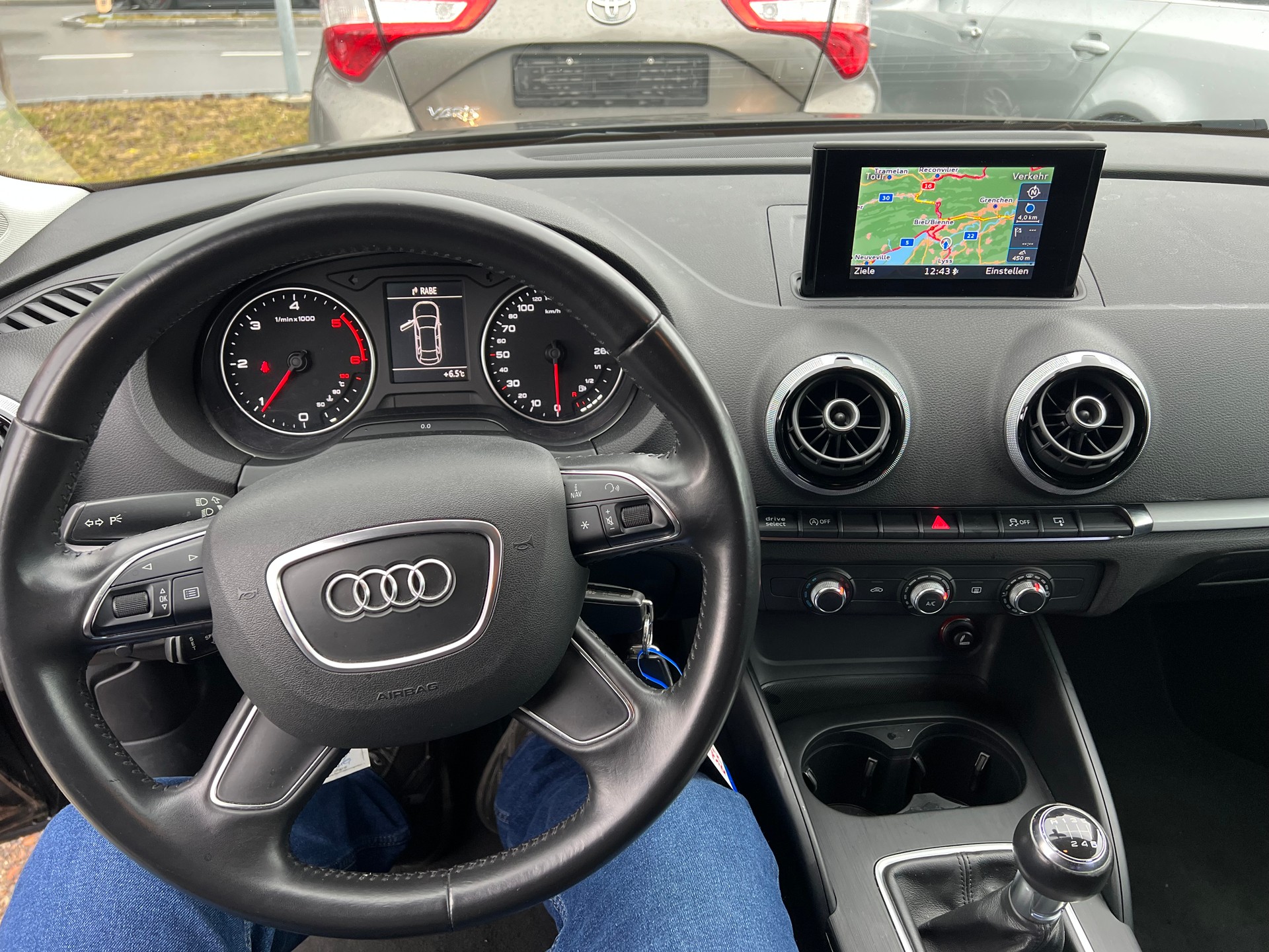 AUDI A3 Limousine 2.0 TDI Attraction-sedan-image-8