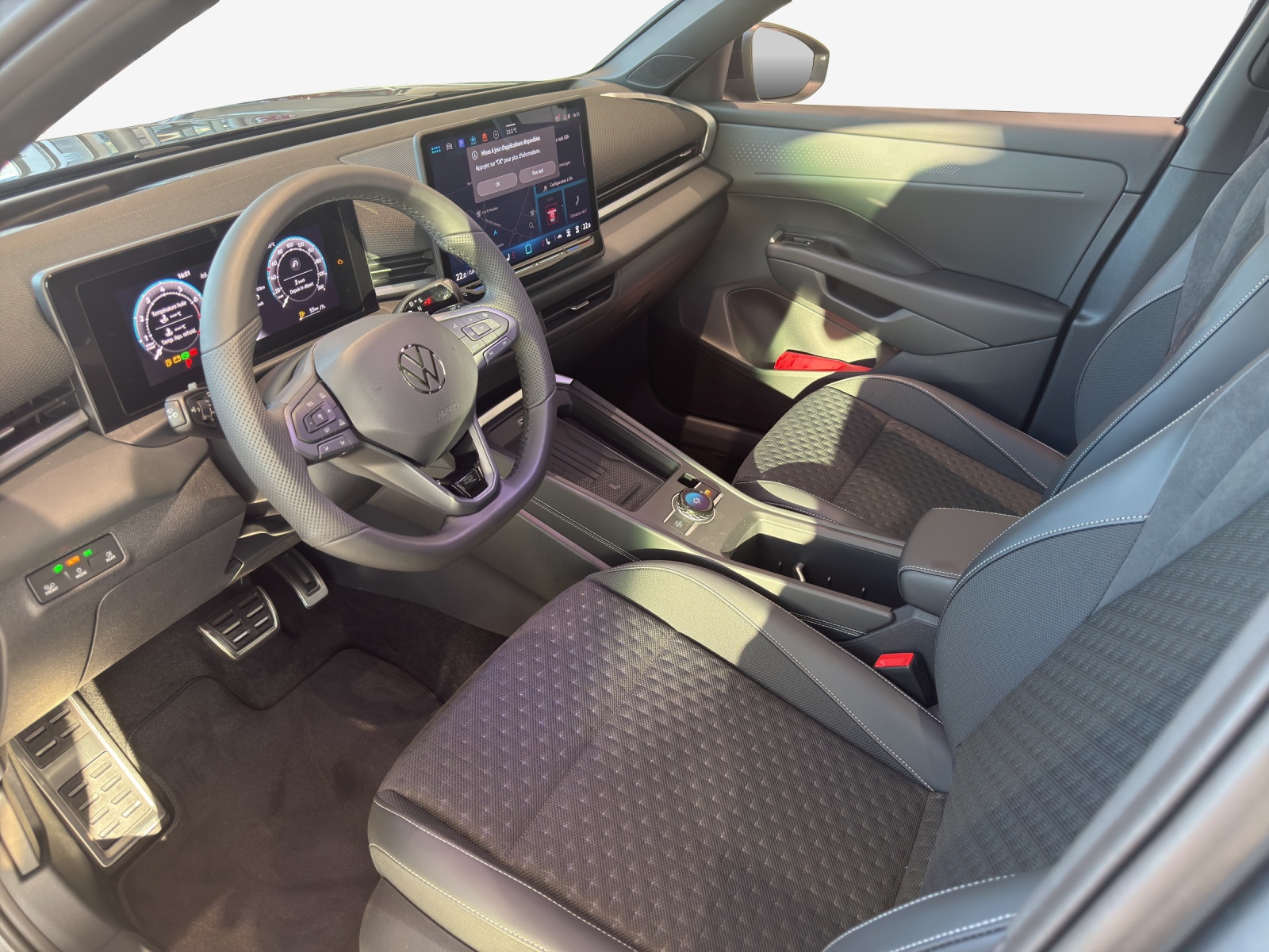 VW T-Roc 1.5 eTSI mHEV R-Line DSG-image-7