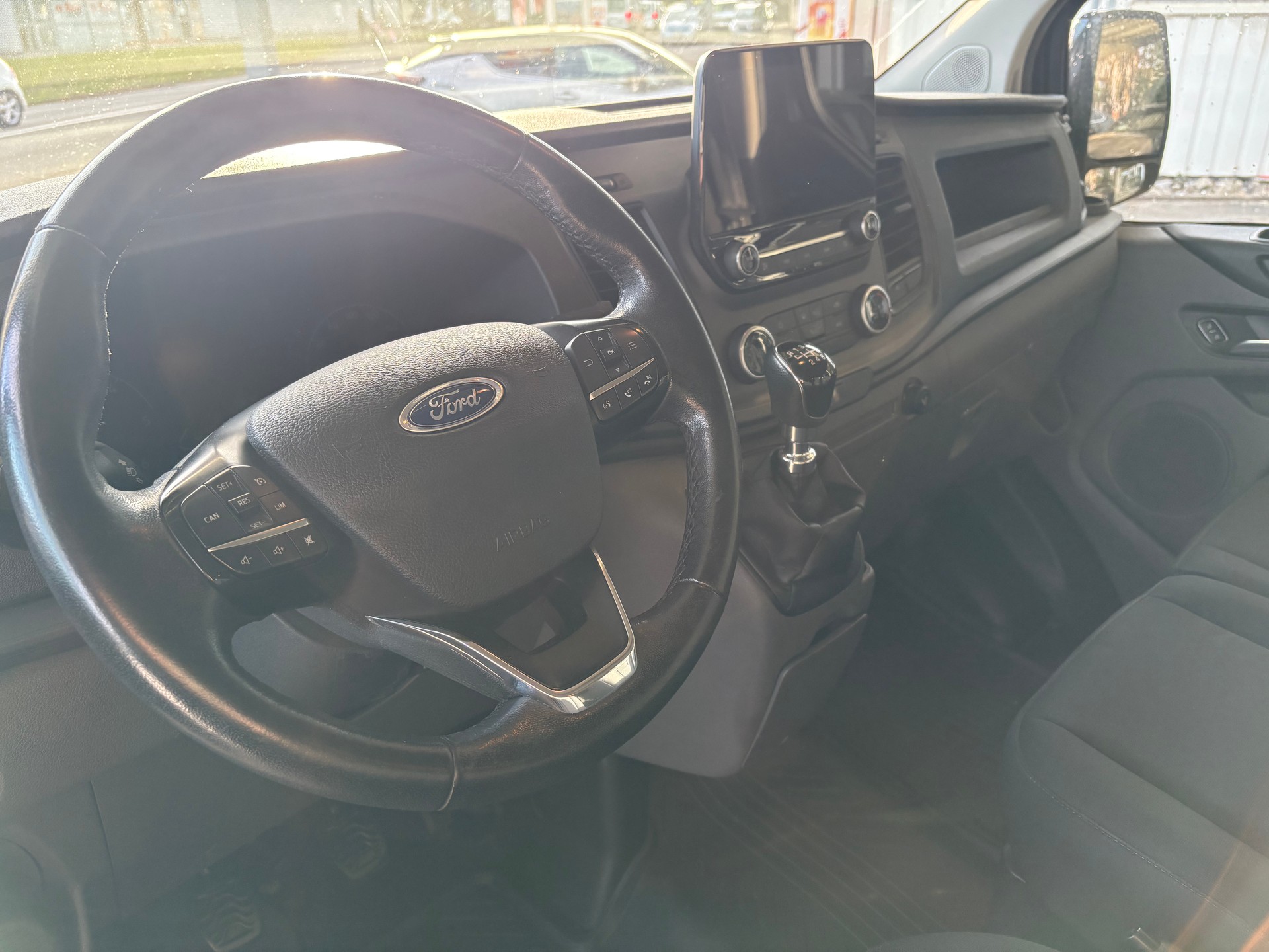 FORD Transit Custom Van 320 L2H1 DK Trend-image-11