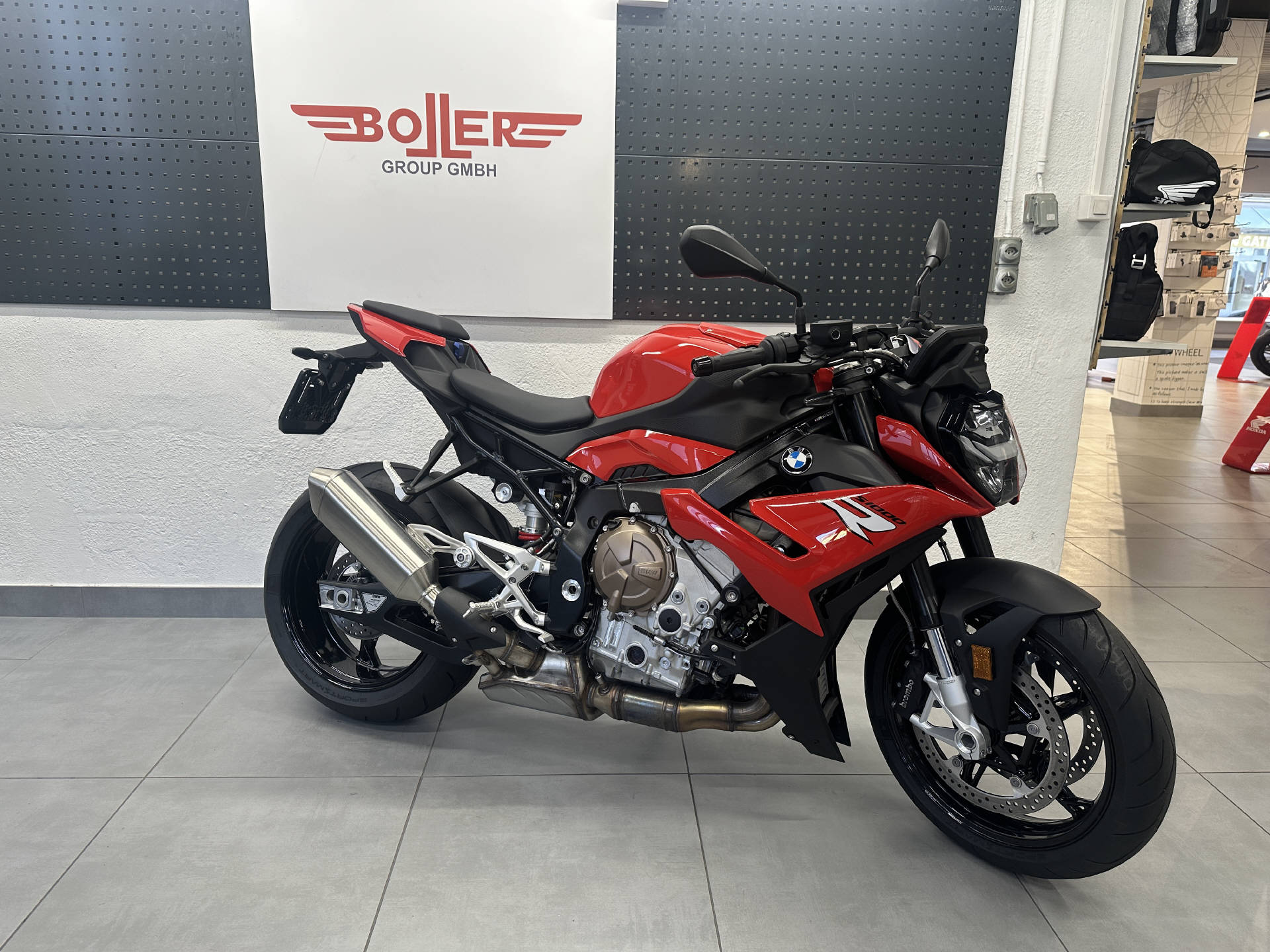 BMW S 1000 R | Neuwertig | 25 km | ABS+DTC | Griffheizung | ab MFK-showroom-element-1