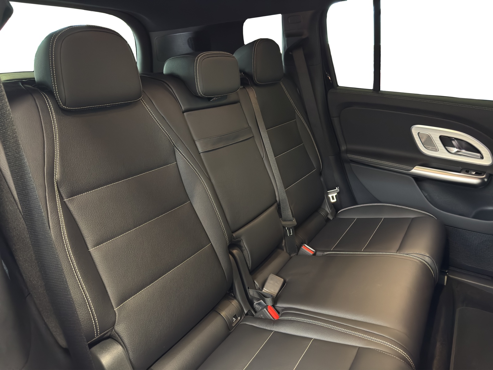 MERCEDES-BENZ GLB 350 85kWh EQ 4 Matic-image-18