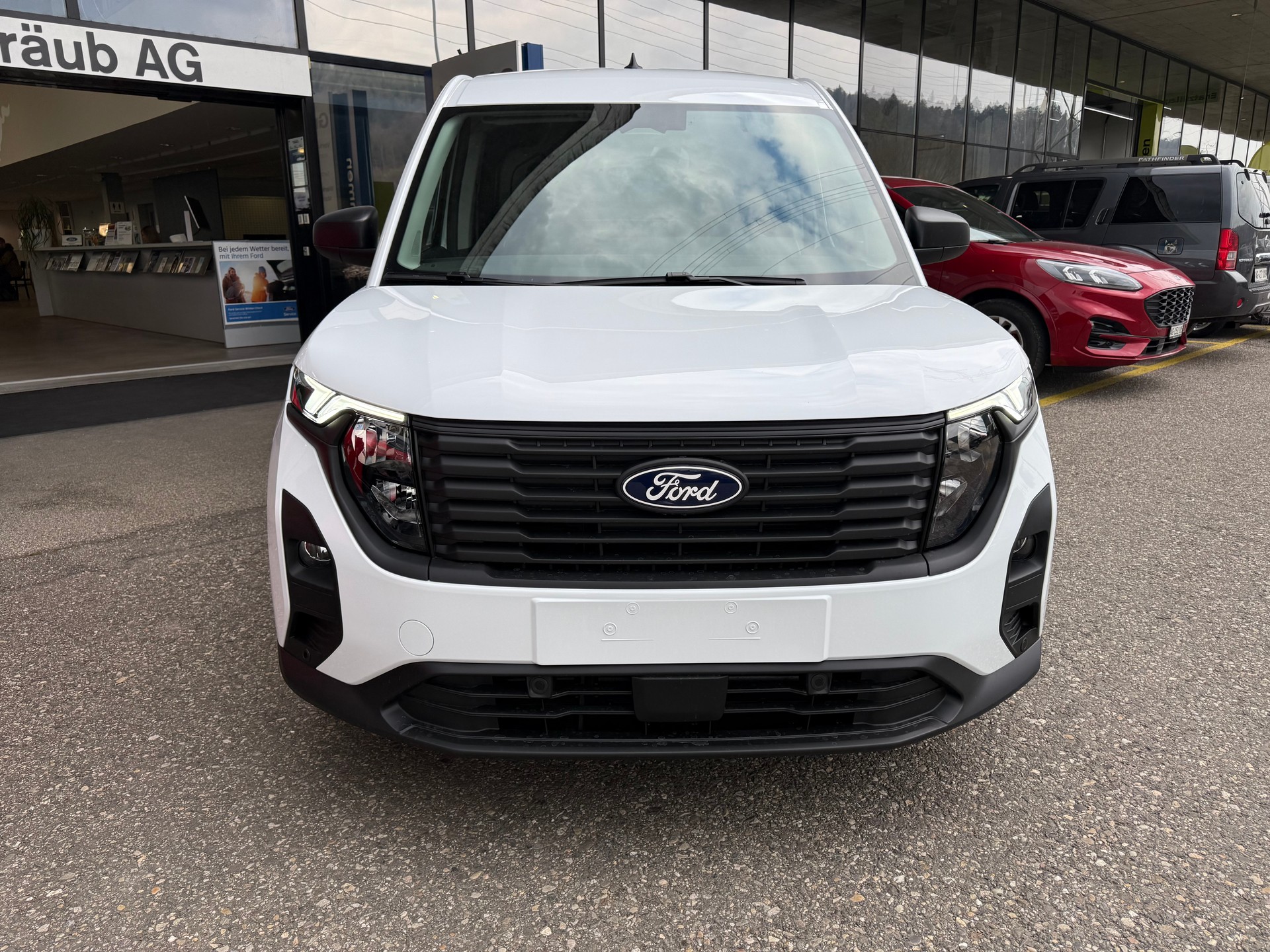 FORD Transit Courier Van 1.0 EcoBoost Trend Automat-showroom-element-1