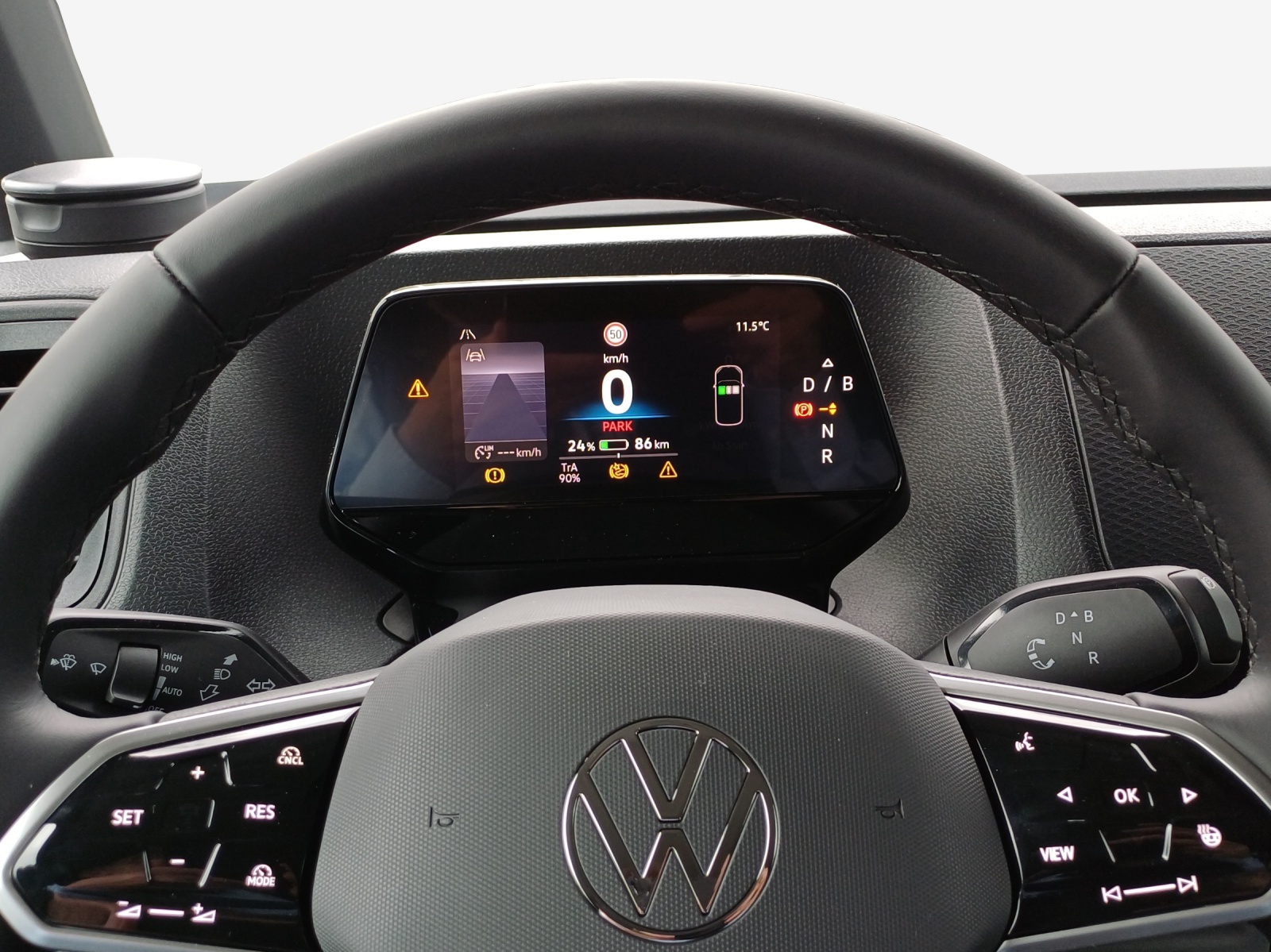 VW ID. Buzz Cargo Pro 4Motion-image-8