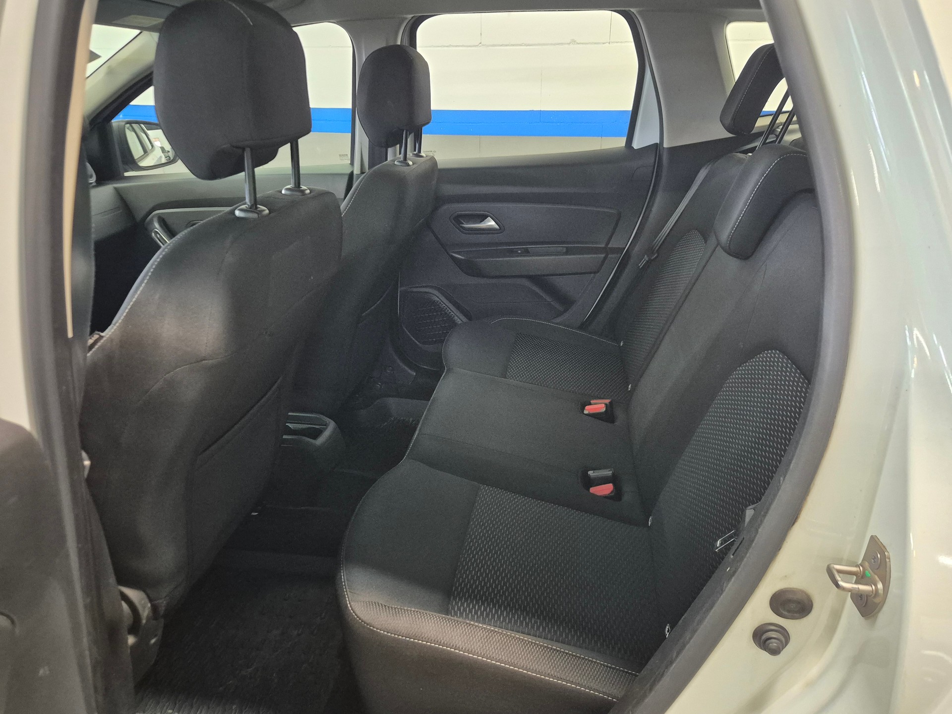 DACIA Duster dCi 115 Comfort 4x4-image-14