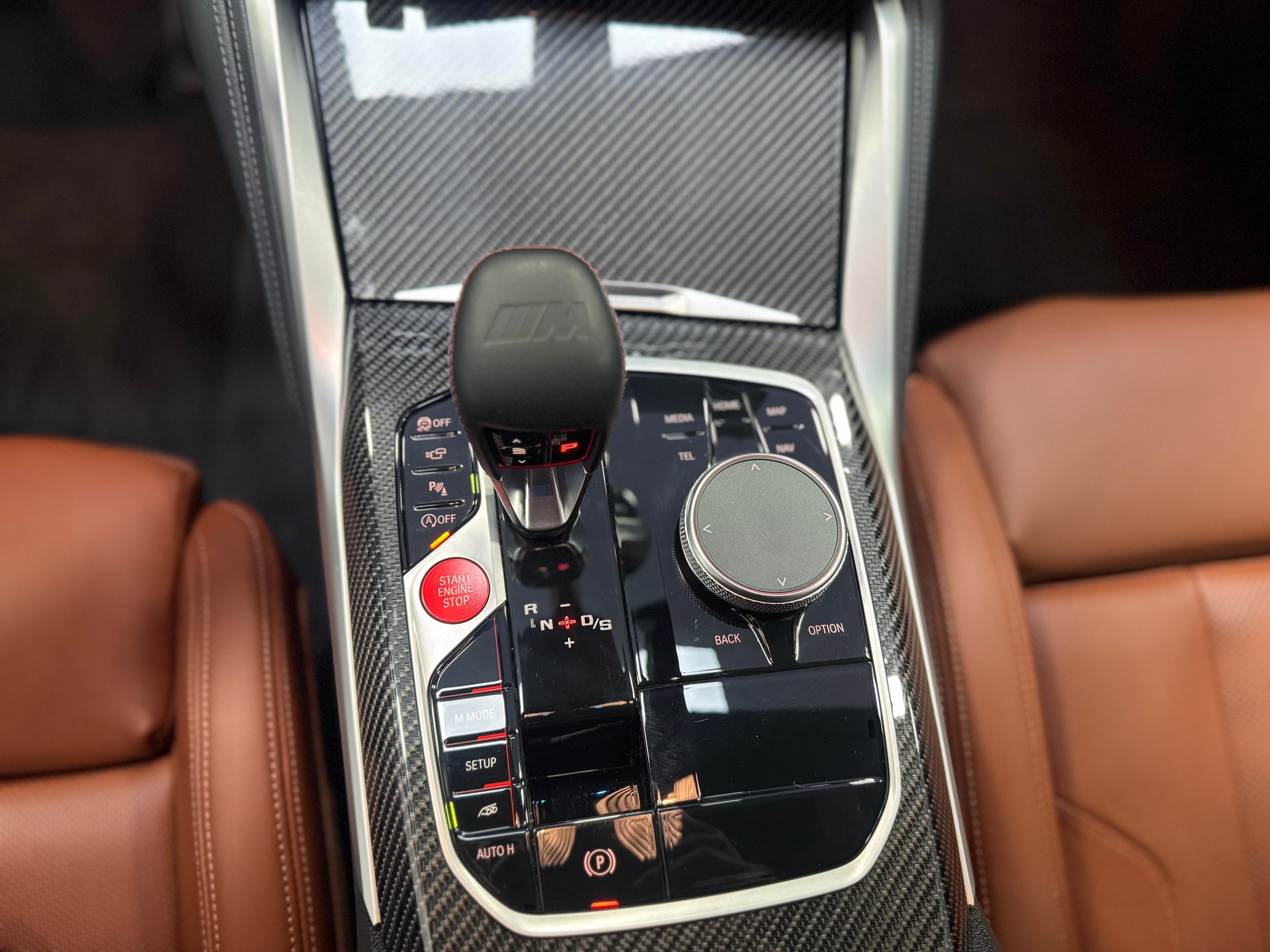 BMW M3 Touring xDrive Competition M *CH-Fahrzeug / Carbon Exterieur / KW-Gewindefedern / Frozen Pure Grey Mattlackierung*-image-12