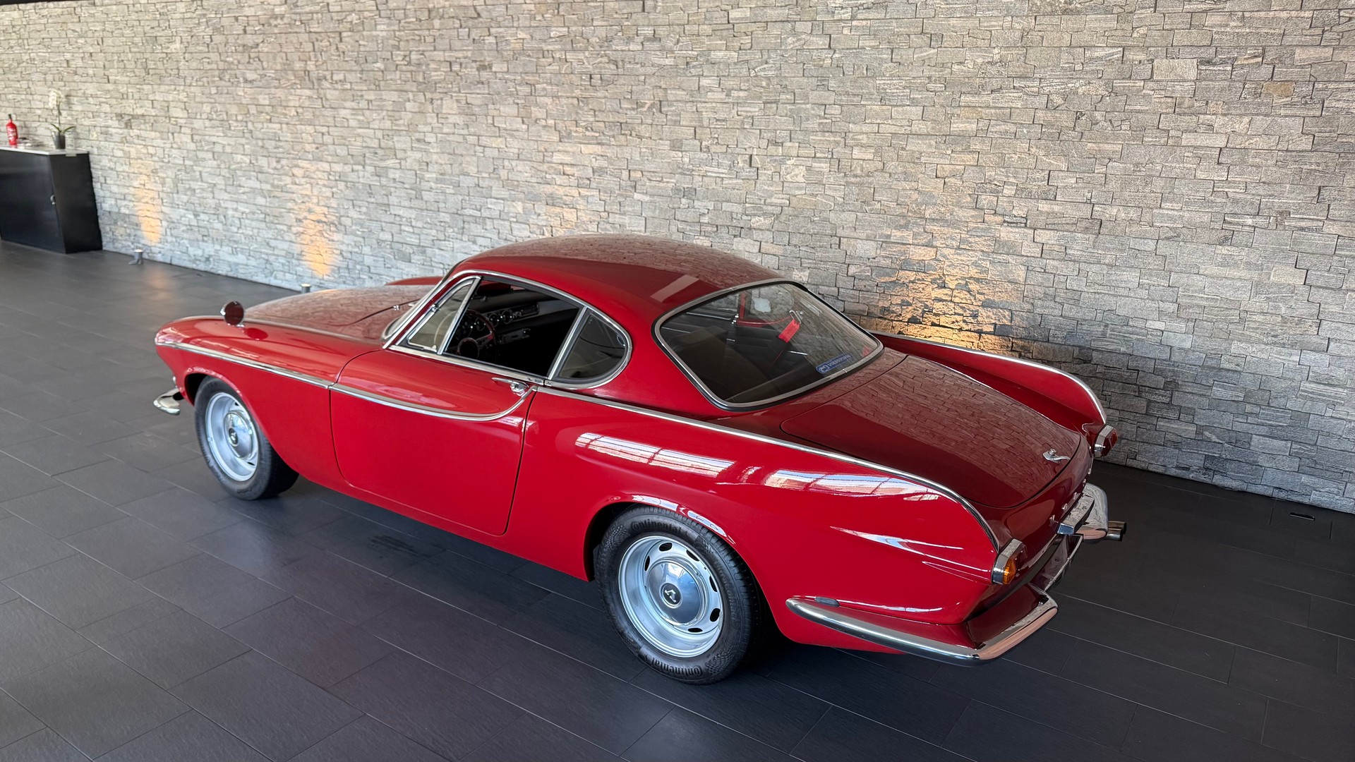 VOLVO 1800 S Veteran-showroom-element-2