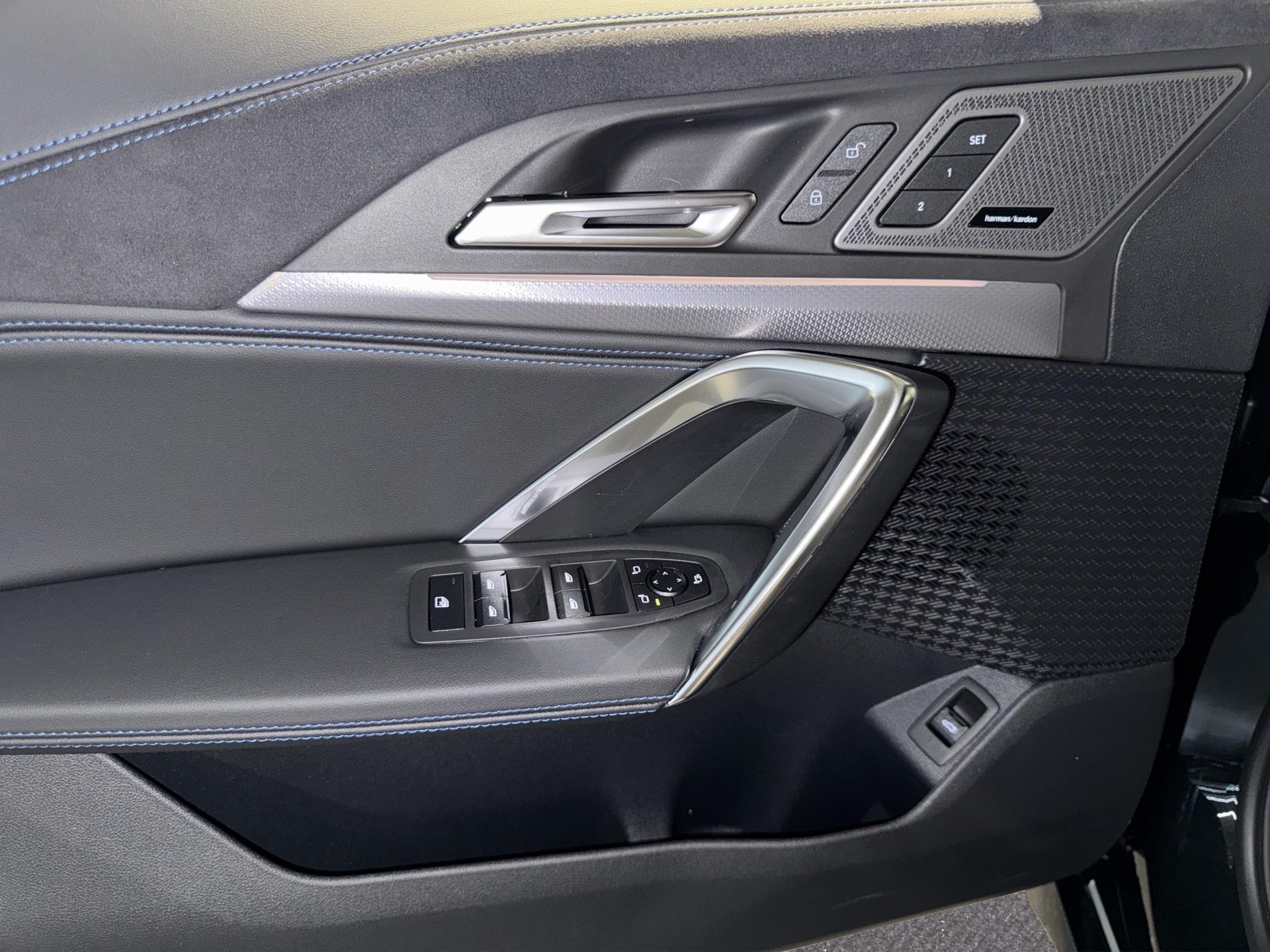 BMW X1 20d xDrive paddles-image-11