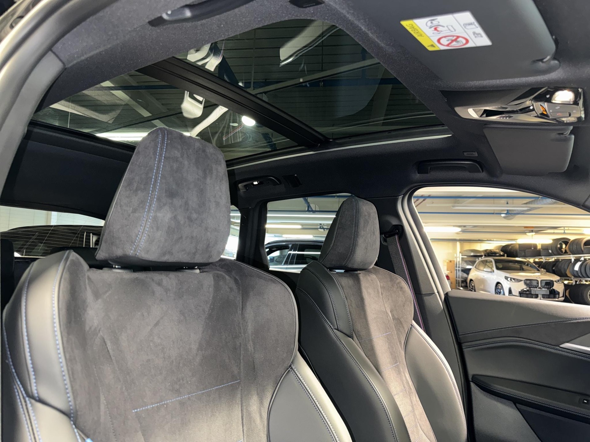 BMW X1 20d xDrive paddles-image-20