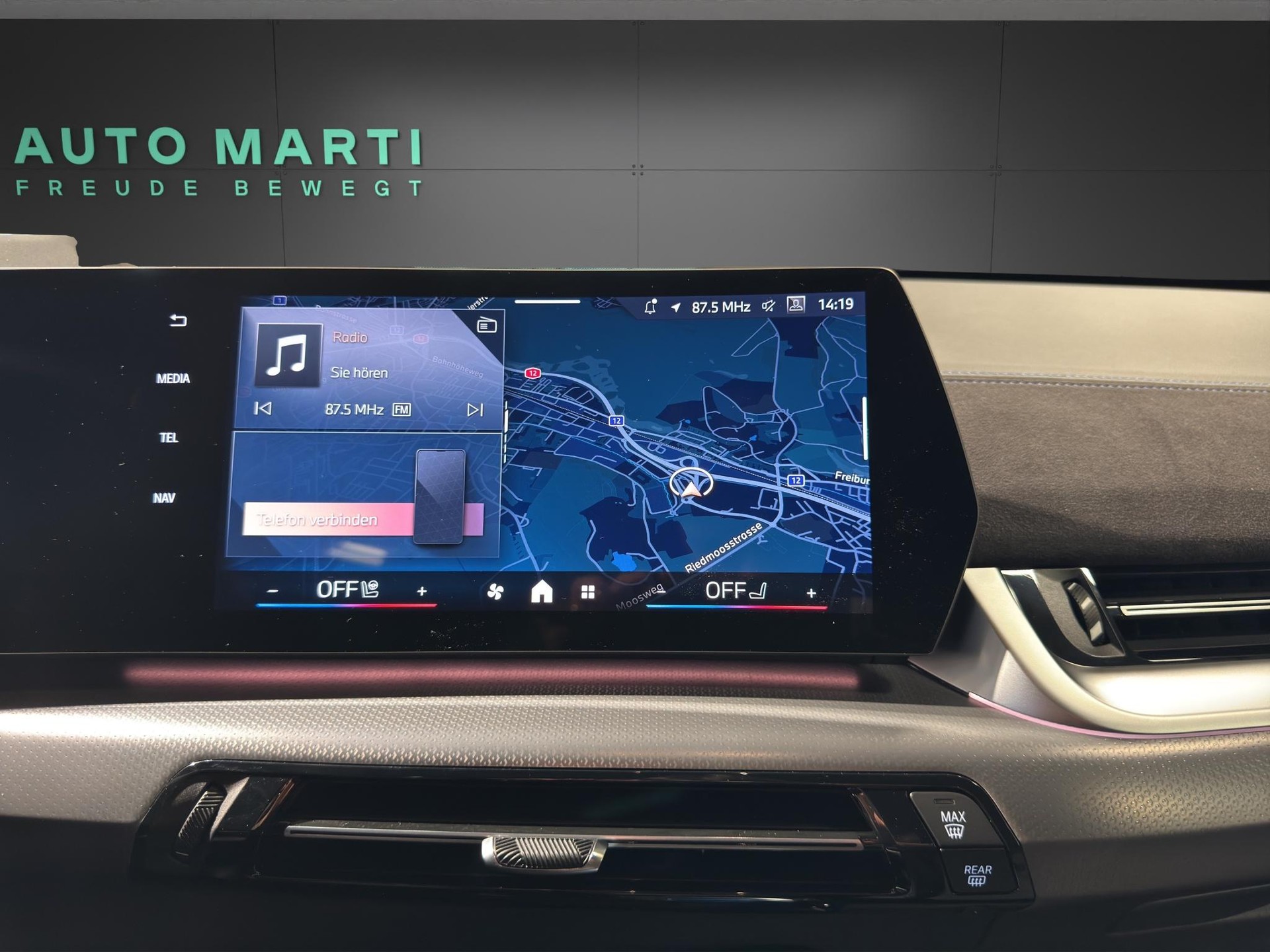 BMW X1 20d xDrive paddles-image-8