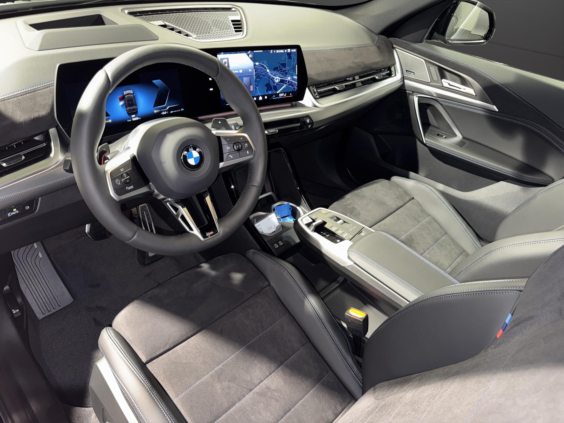BMW X1 20d xDrive paddles-image-7