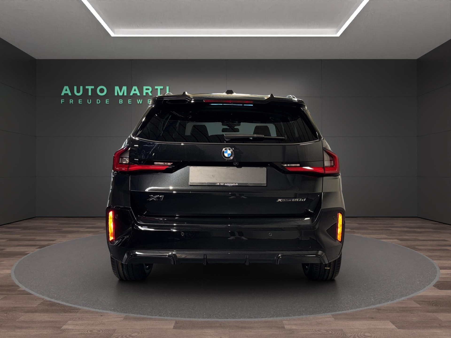 BMW X1 20d xDrive paddles-image-2