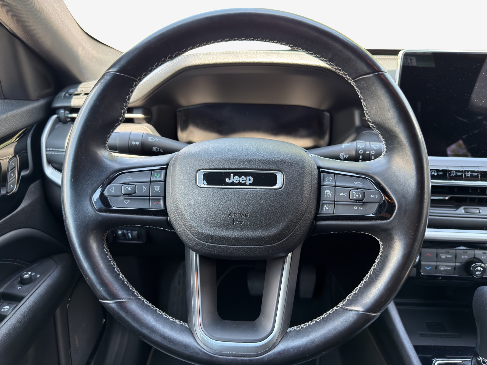 JEEP Compass 4x2 1.3 Turbo 80th Anniversary DKG-image-9