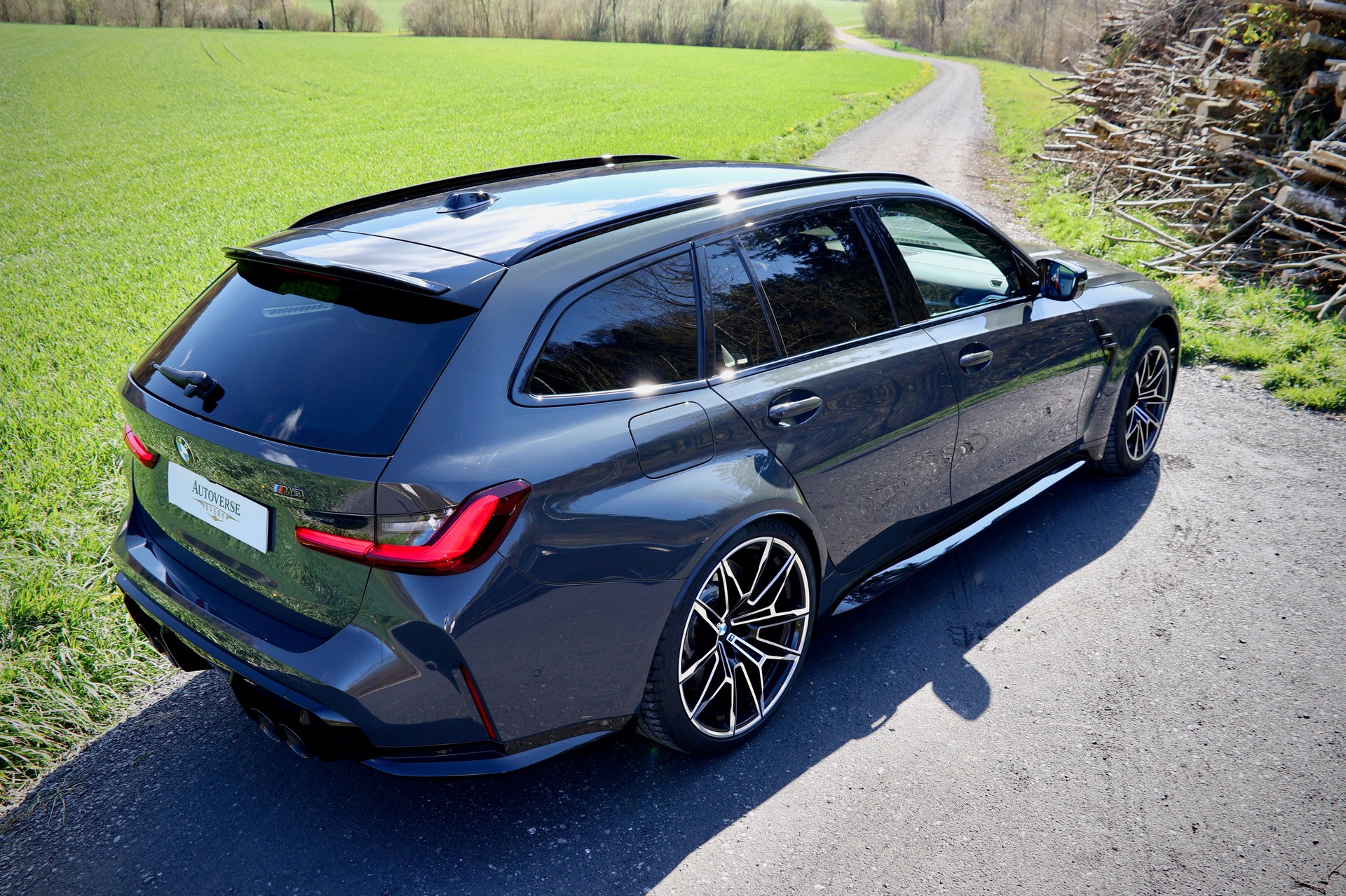 BMW M3 Touring xDrive Competition M-image-14