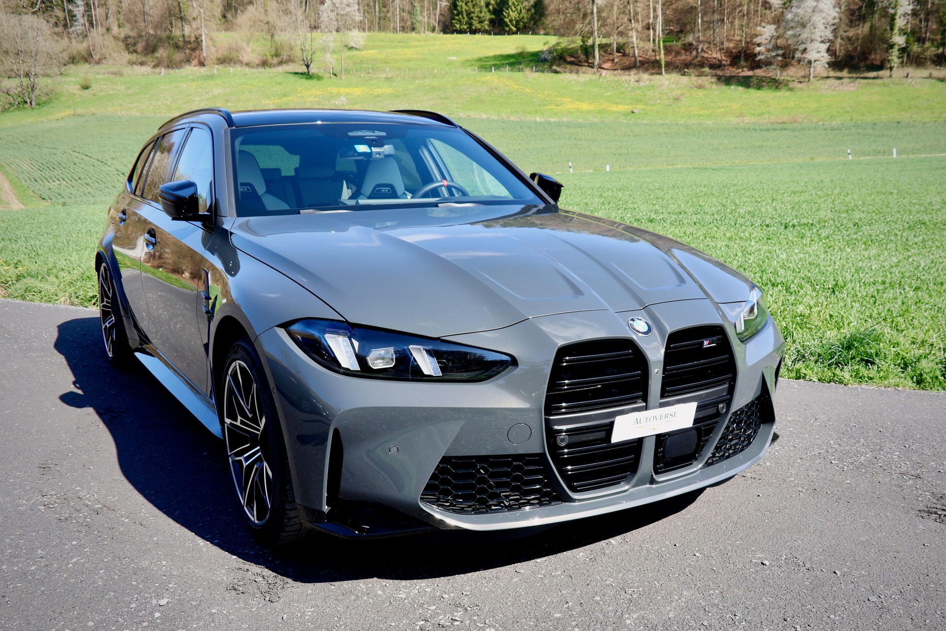 BMW M3 Touring xDrive Competition M-image-15
