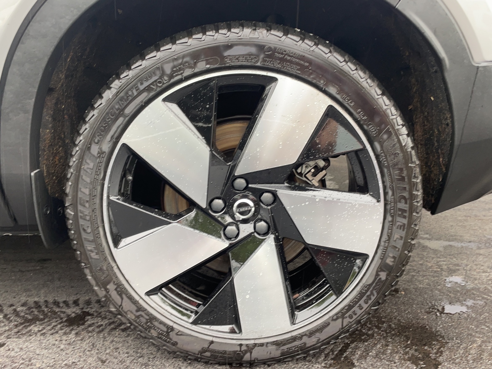VOLVO C40 P8 Twin Recharge Ultimate AWD-image-15