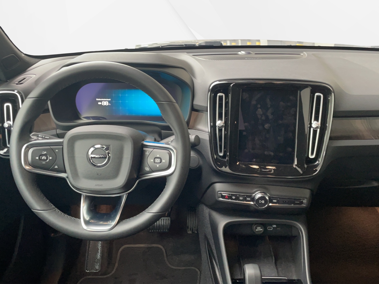 VOLVO C40 P8 Twin Recharge Ultimate AWD-image-5