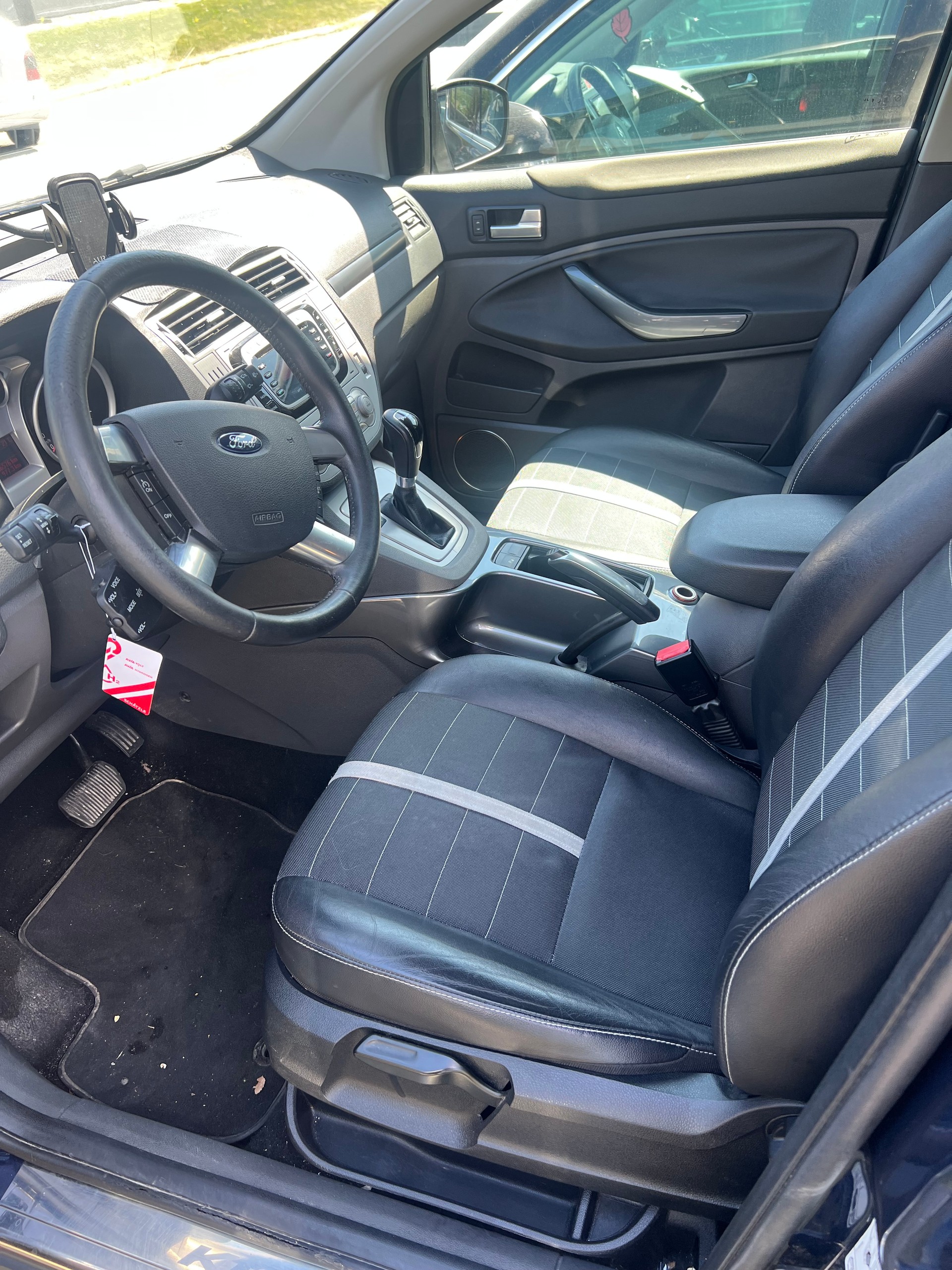 FORD Kuga 2.0 TDCi Carving 4WD PowerShift-image-7