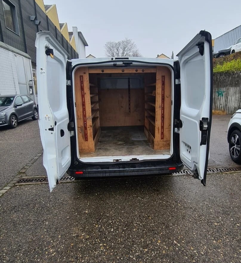 RENAULT Trafic 2.0 Energy dCi 120 3.0t Business L2H1 ** L2 H1 ** 3-Plätzer ** Klimaanlage ** Holz-Werkstatt-Einrichtung ** Modell 2022-image-7