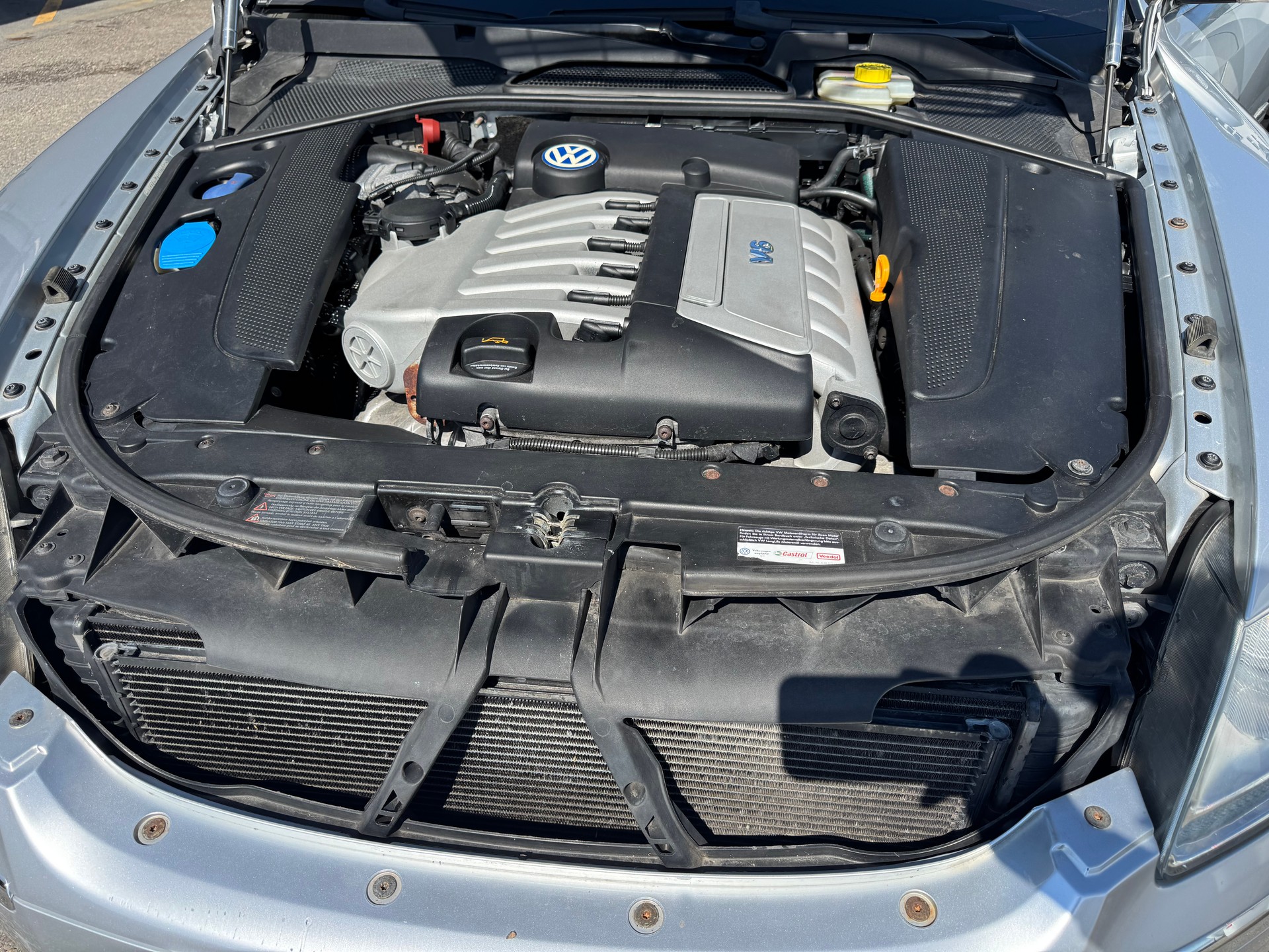 VW Phaeton 3.2 V6 4Motion-image-12