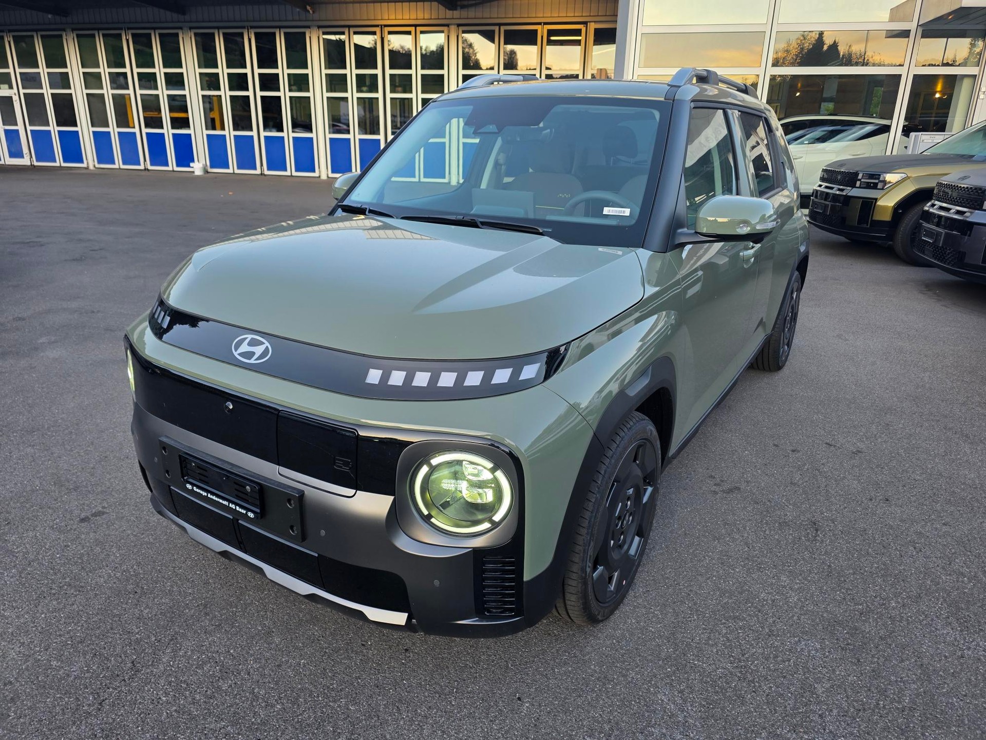 HYUNDAI Inster 49kWh Vertex Cross-showroom-element-2