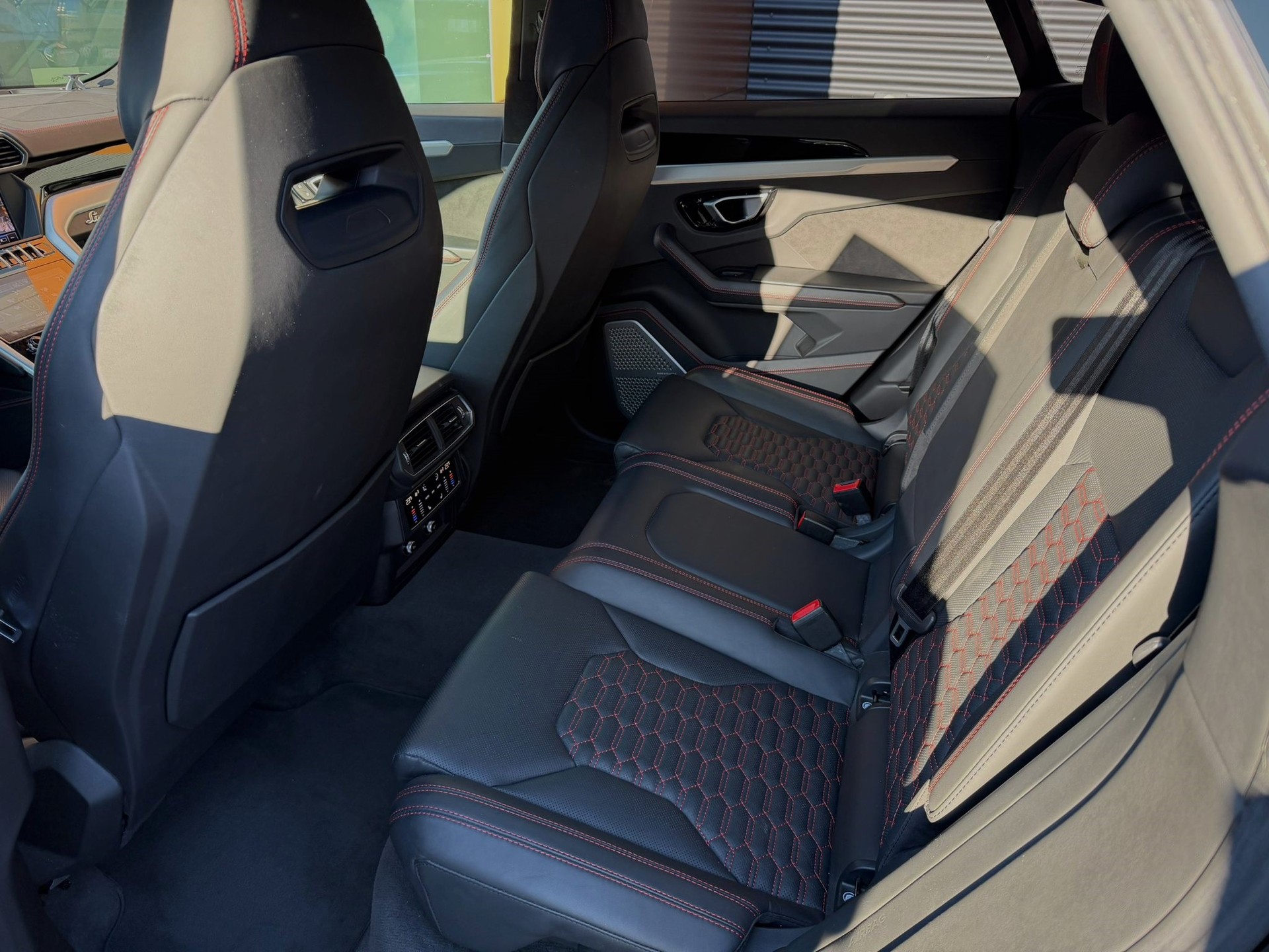 LAMBORGHINI Urus 4.0-image-14